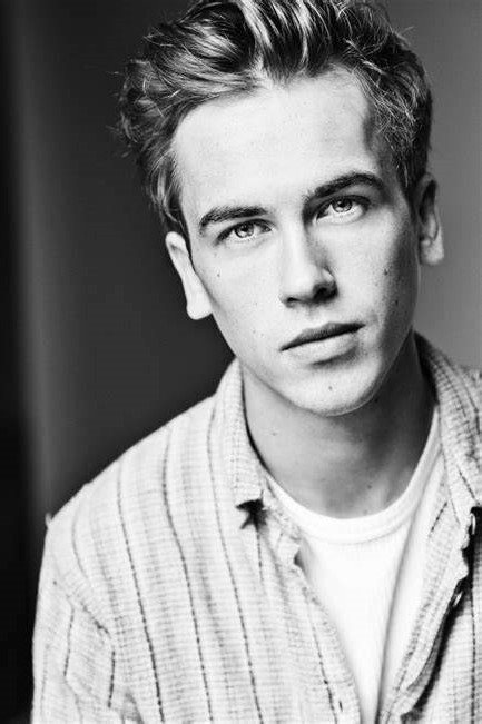 Jackson Bews — фото 1