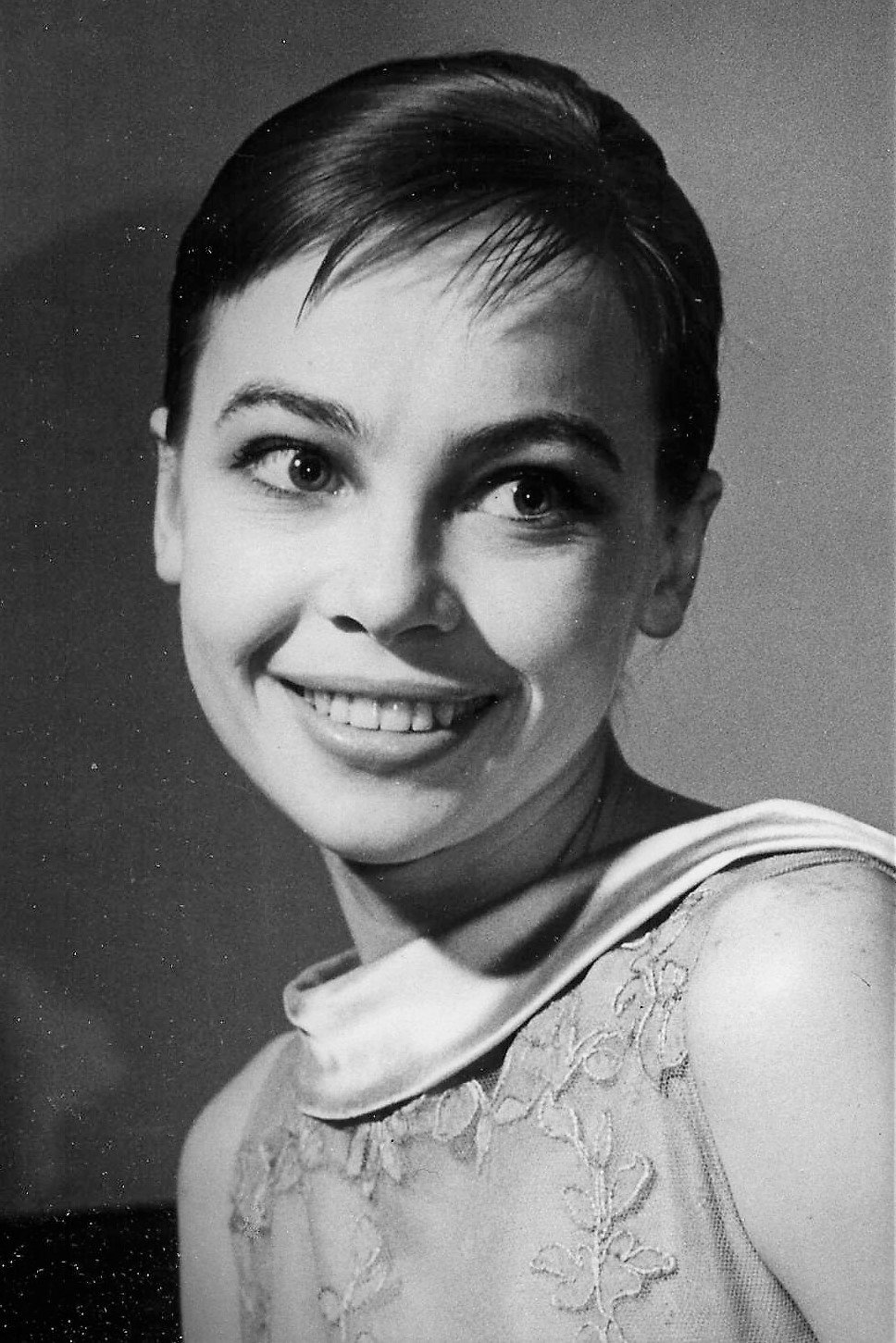 Leslie Caron — фото 5