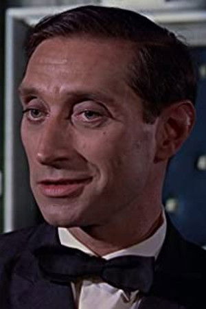 Vladek Sheybal — фото 1