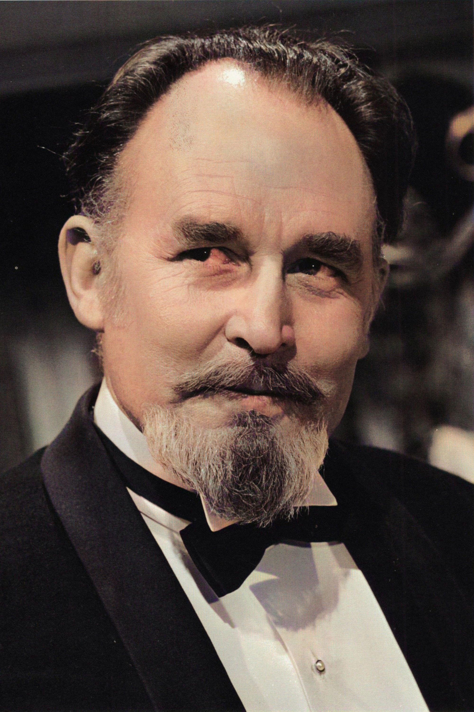 Geoffrey Keen — фото 1