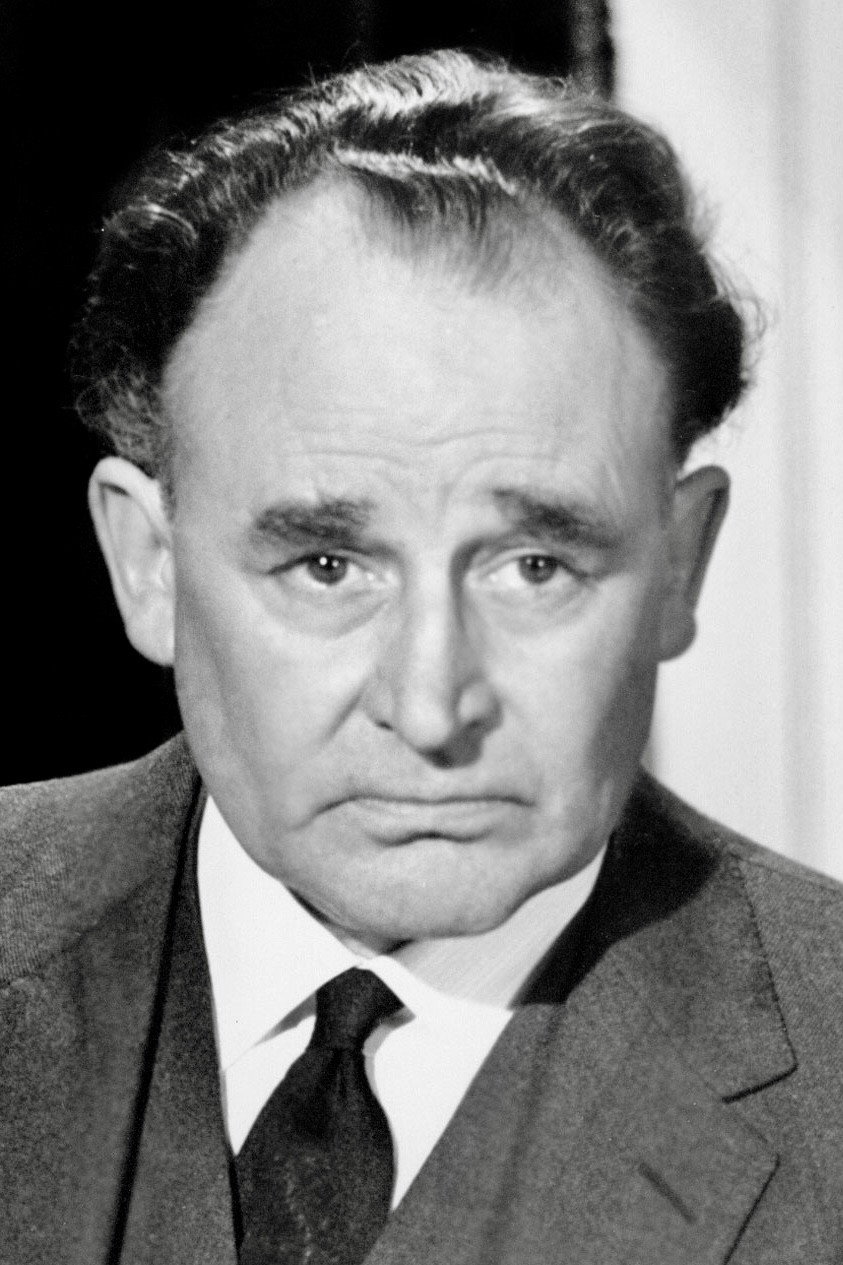 Geoffrey Keen — фото 3