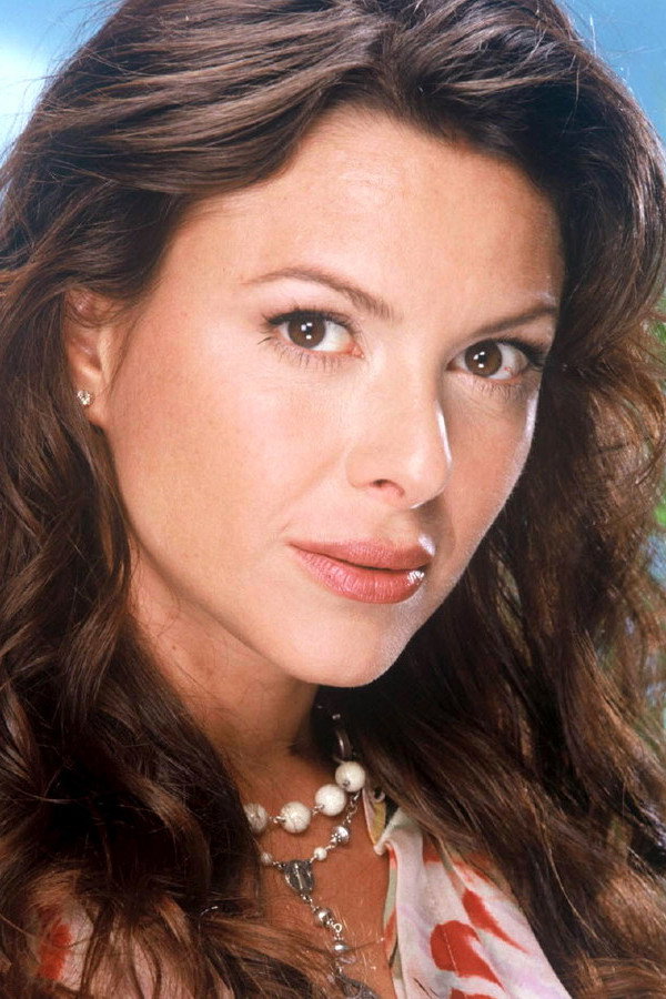 Kari Wührer — фото 3