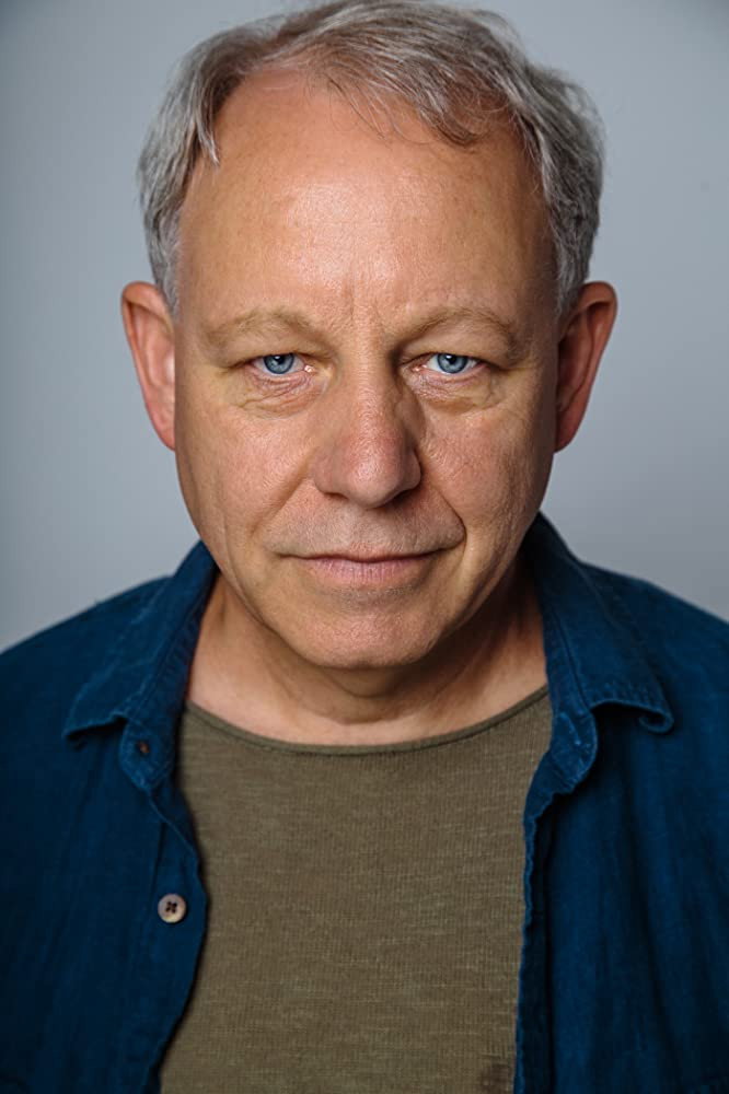 Brad Greenquist — фото 1