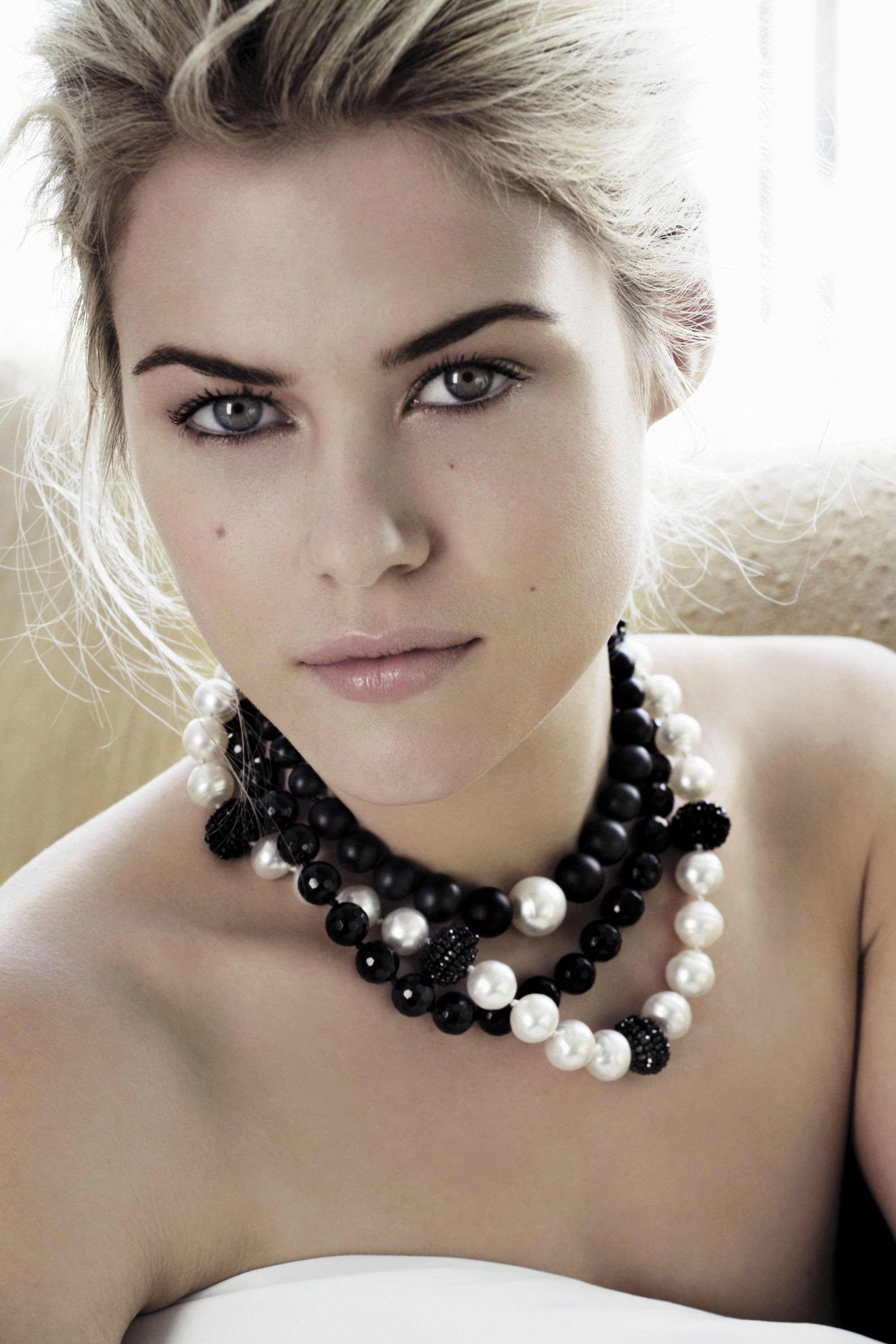 Рейчел Тейлор — фото 1