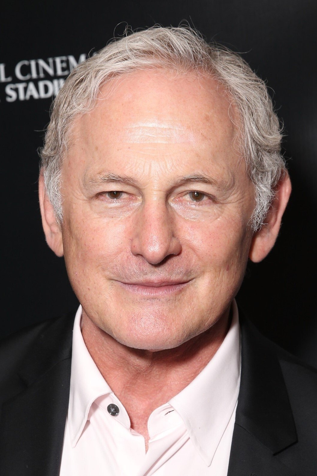 Victor Garber — фото 1