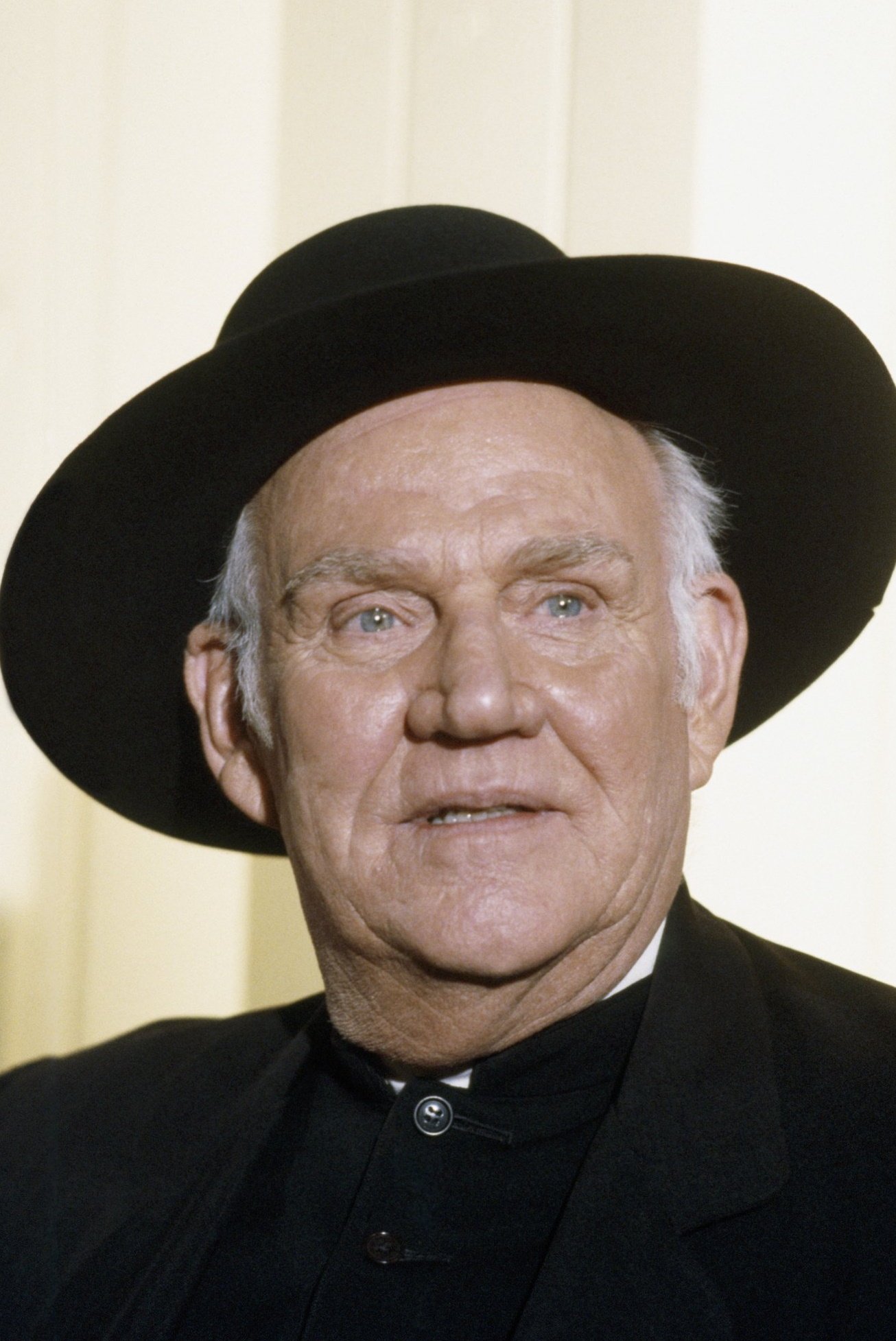 Dabbs Greer — фото 1