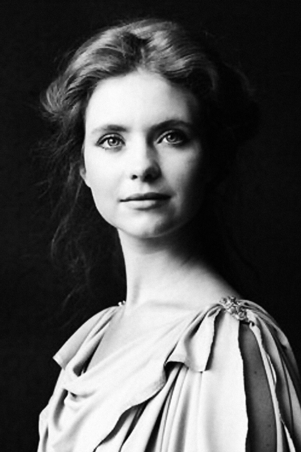 Judi Bowker — фото 1