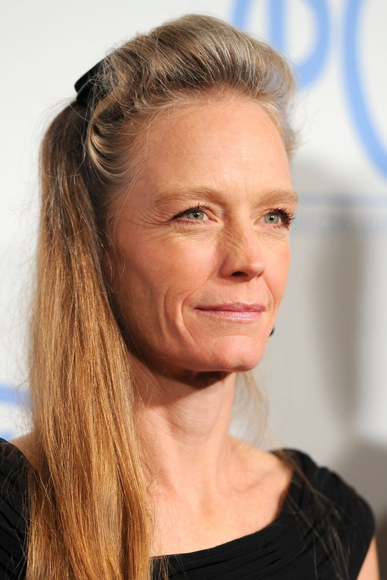 Suzy Amis — фото 1