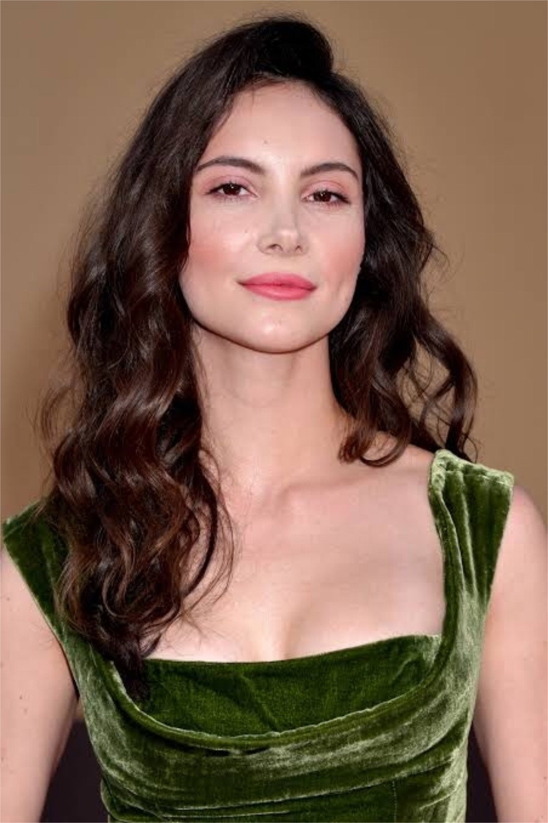 Samantha Robinson — фото 1