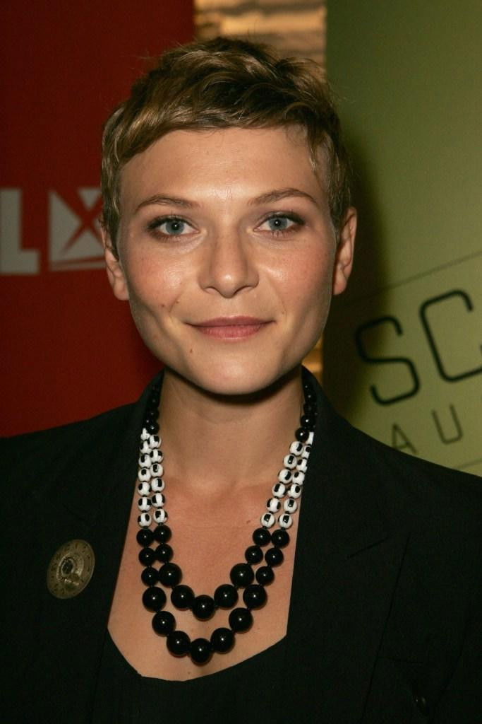 Leeanna Walsman — фото 3