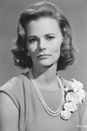 Bethel Leslie — фото 1