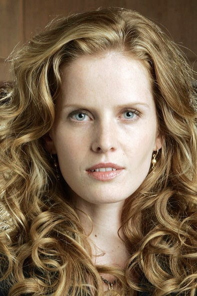 Rebecca Mader — фото 3
