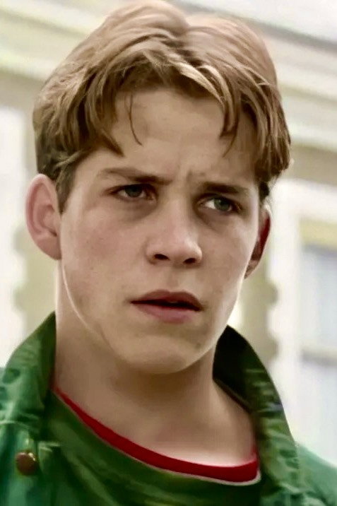 Sean Maguire — фото 3