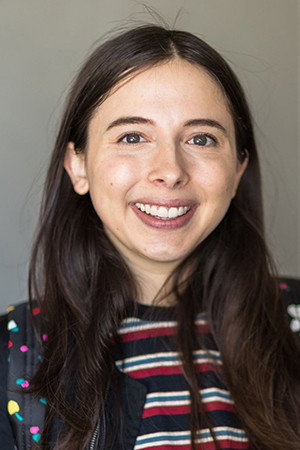 Esther Povitsky — фото 1