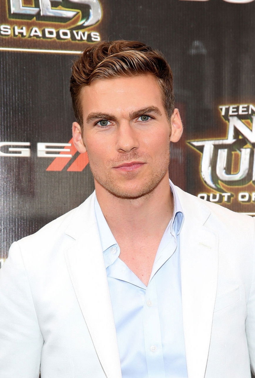 Pete Ploszek — фото 1