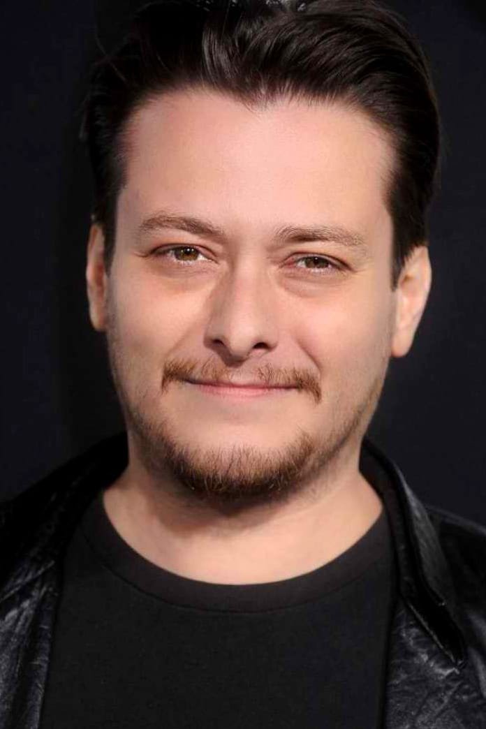 Едвард Фурлонґ