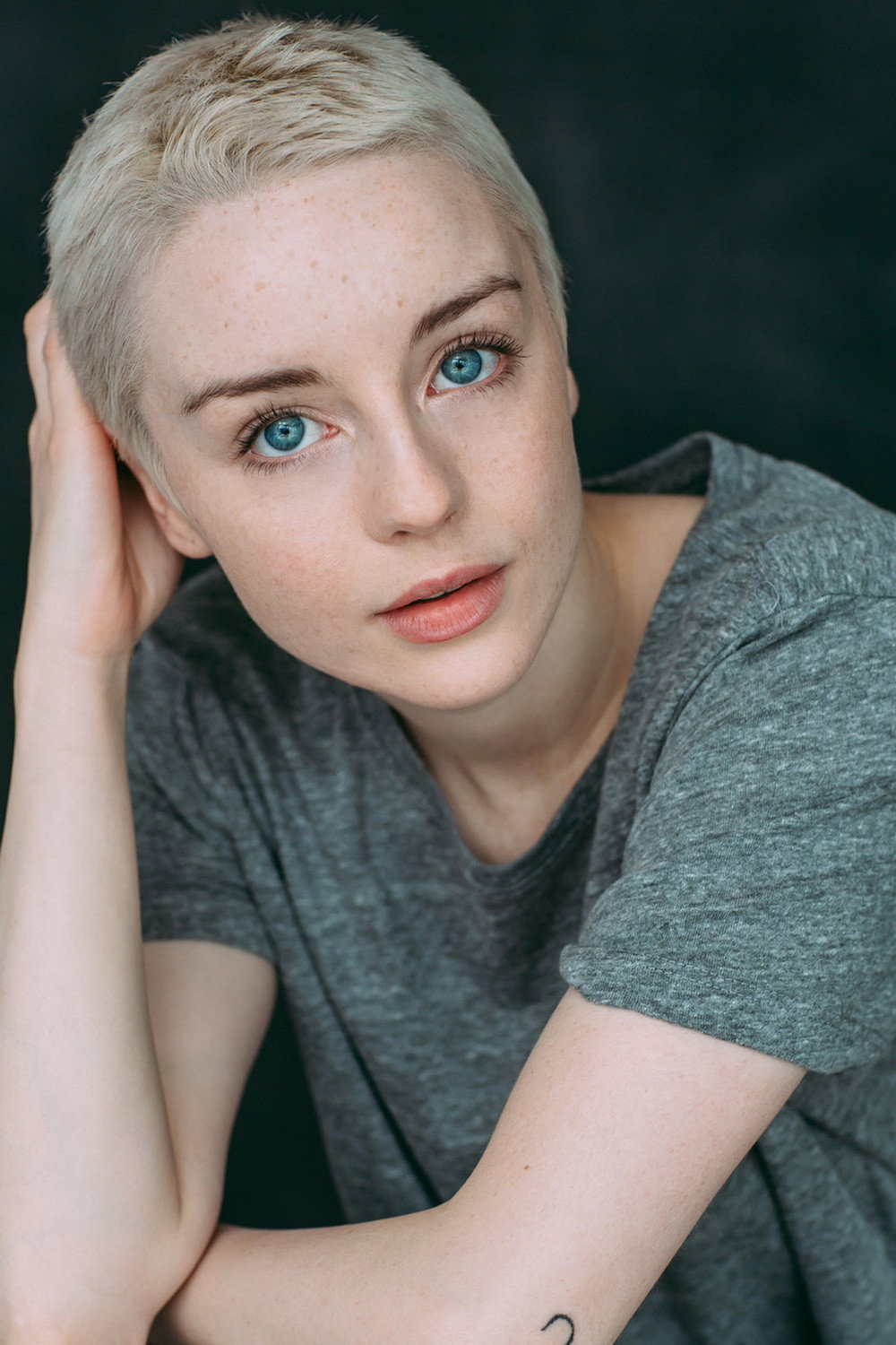 Kacey Rohl — фото 2