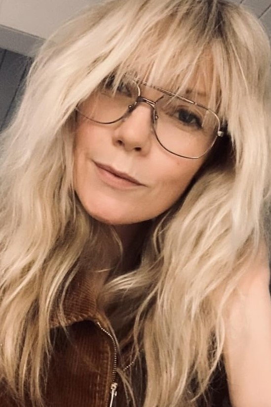 Laura Harris — фото 3