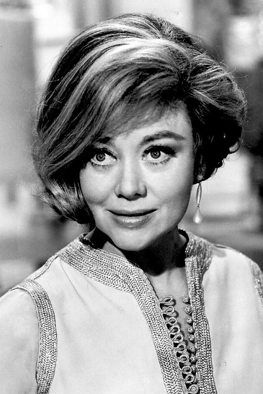 Glynis Johns — фото 3