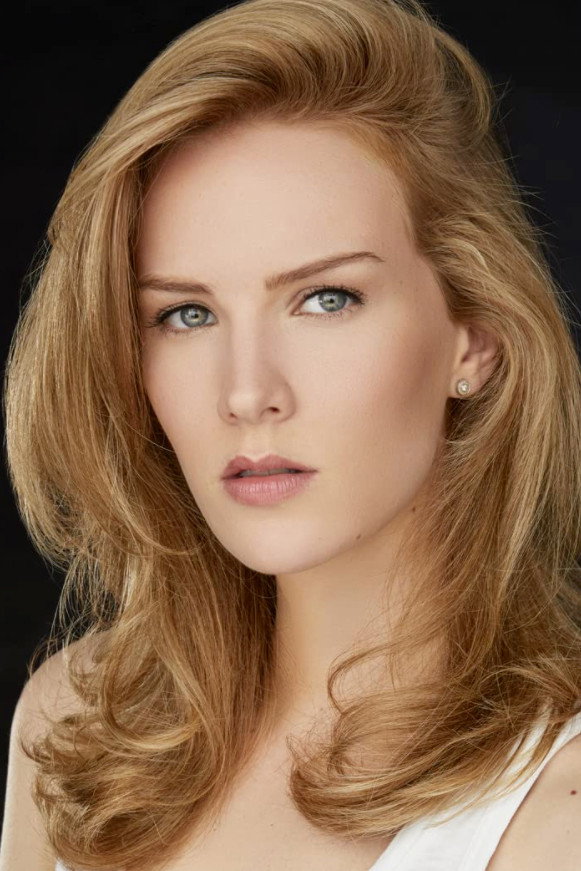 Шарлотта Кірк — фото 1