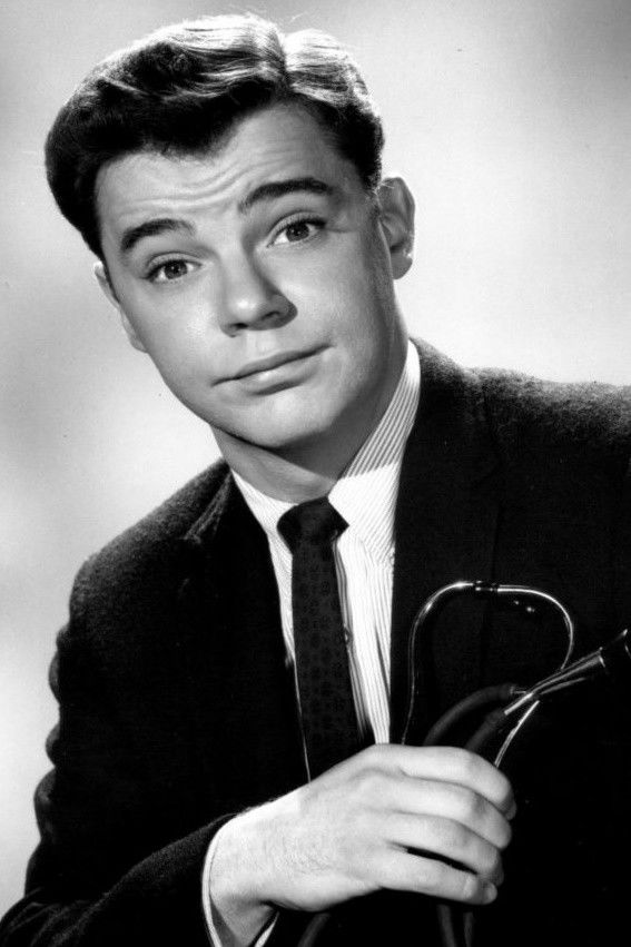 Warren Berlinger — фото 1