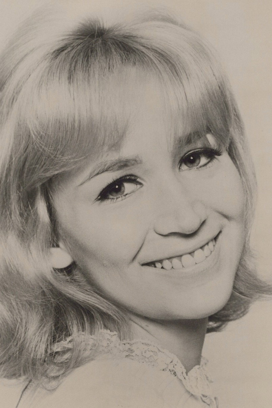 Rutanya Alda — фото 1