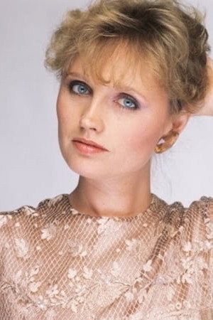 Тесс Гарпер — фото 1