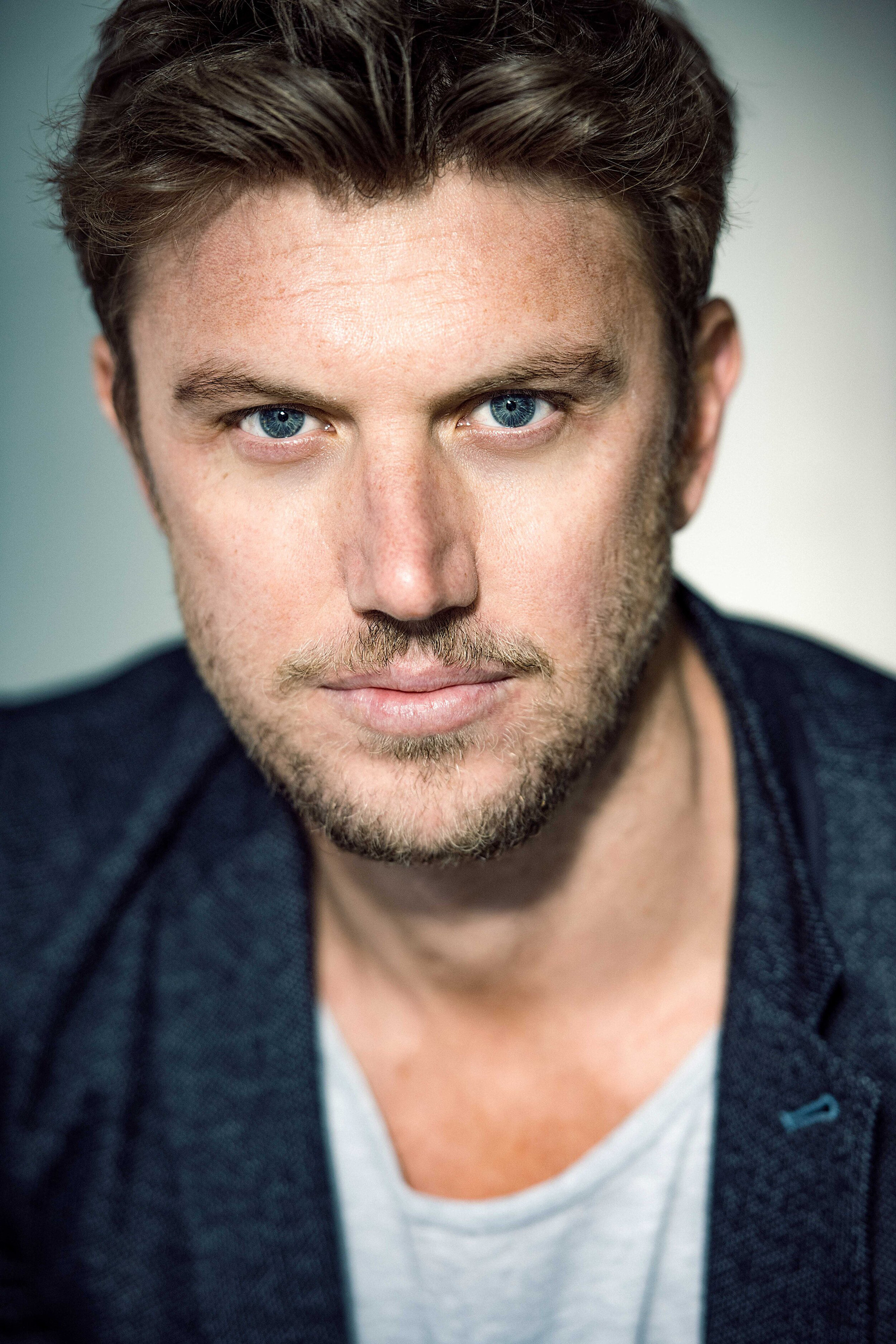 Adam Demos — фото 1