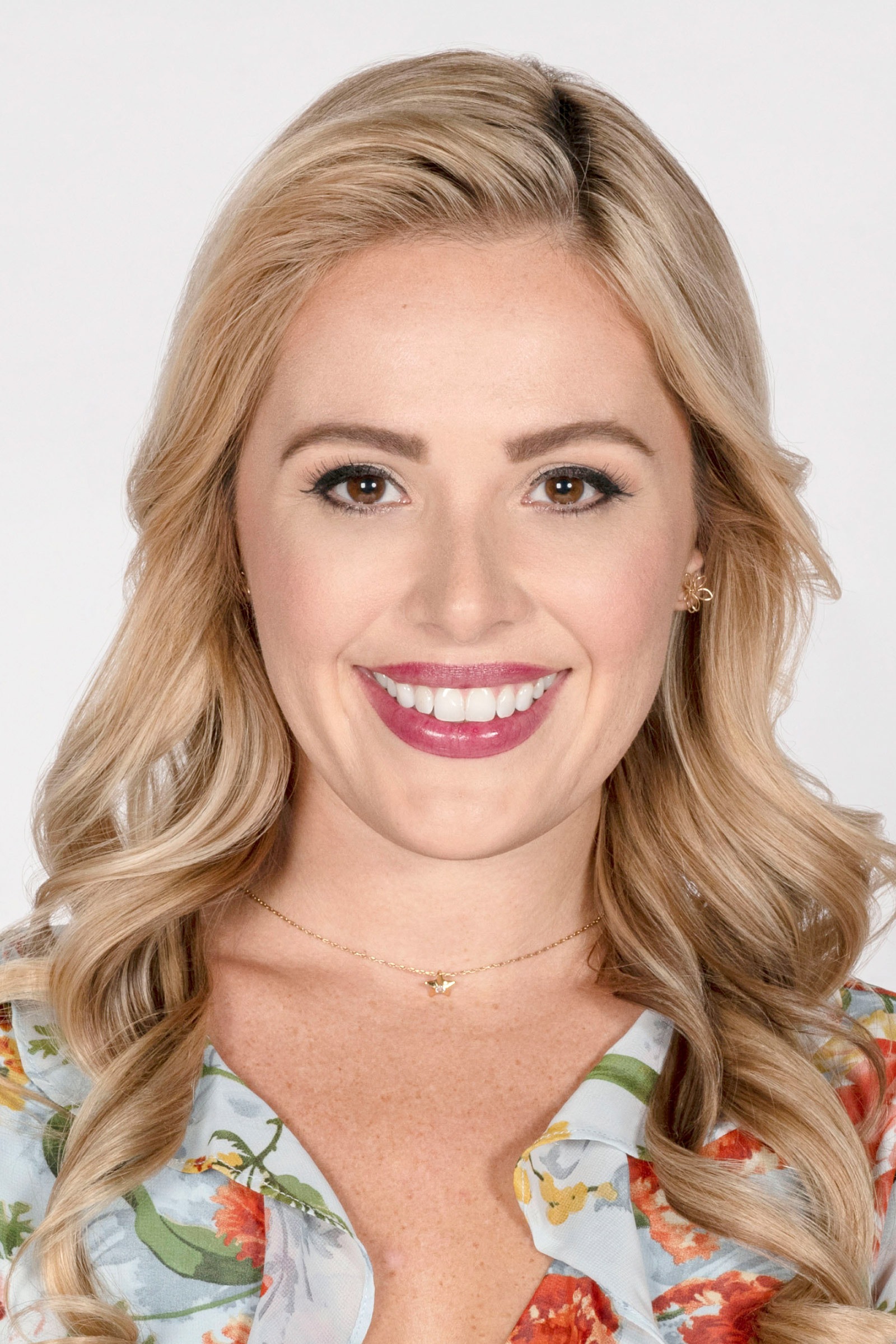 Natalie Hall — фото 1