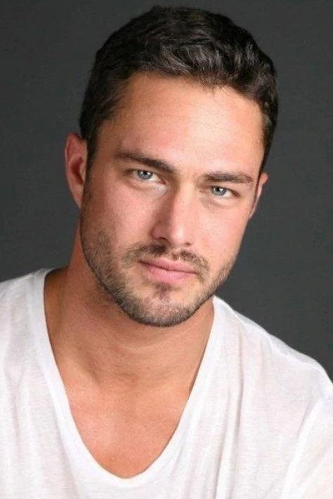 Taylor Kinney — фото 3