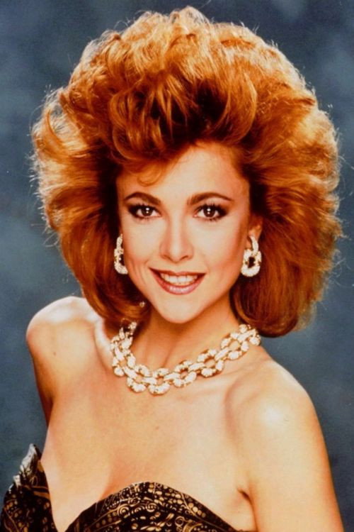 Emma Samms — фото 1