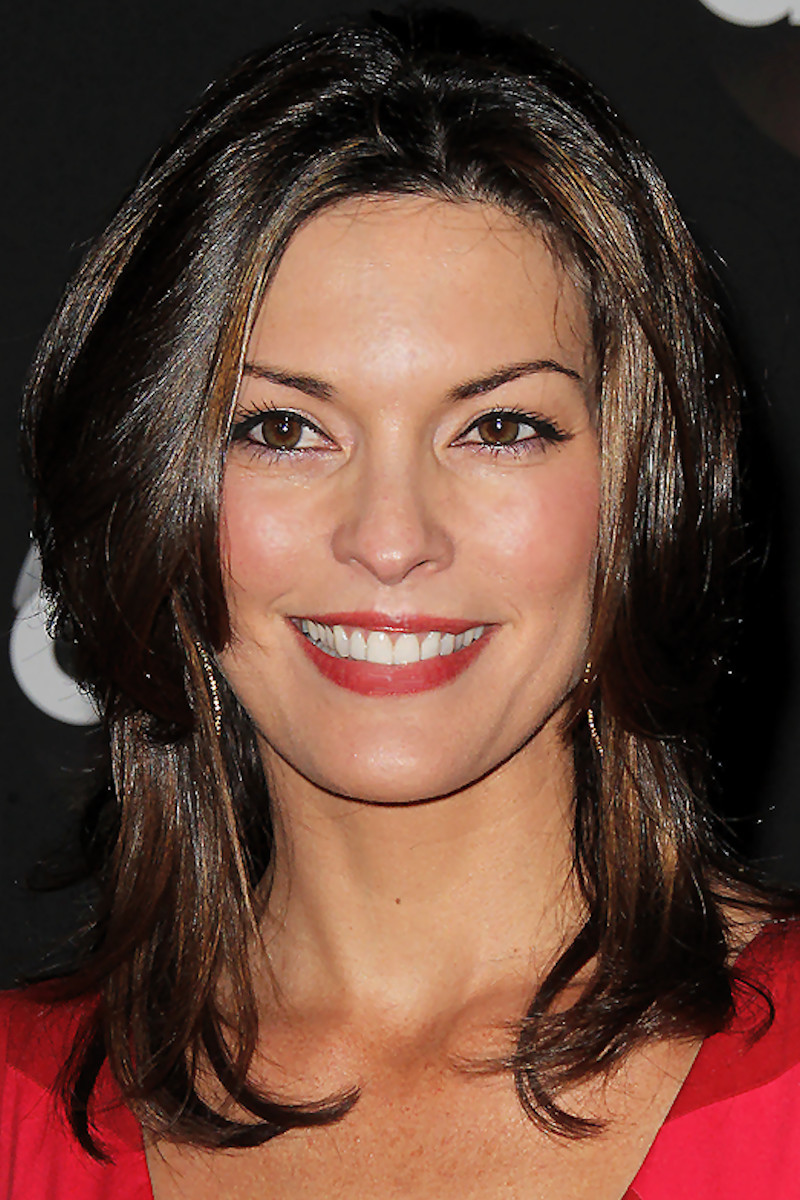 Alana de la Garza — фото 3