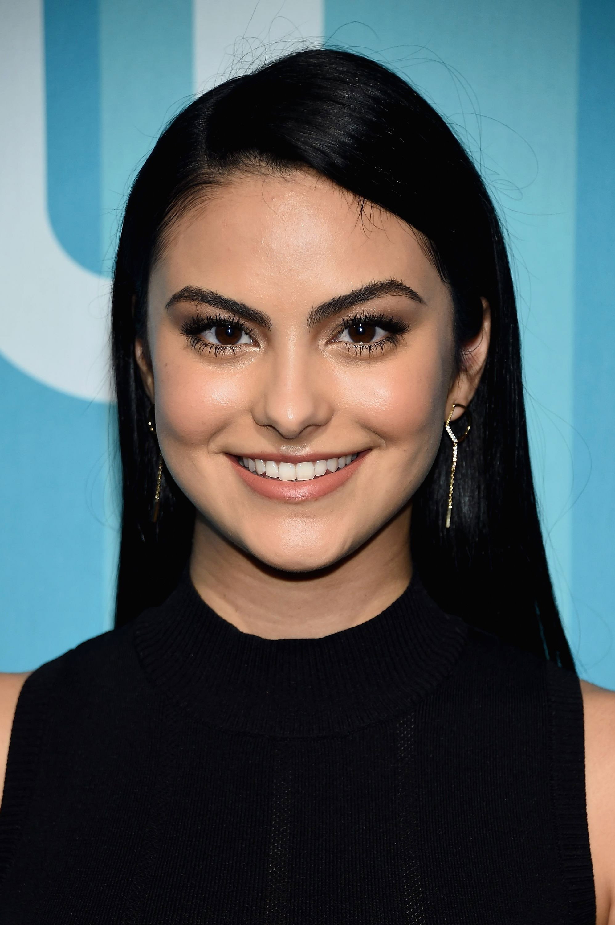 Camila Mendes — фото 2