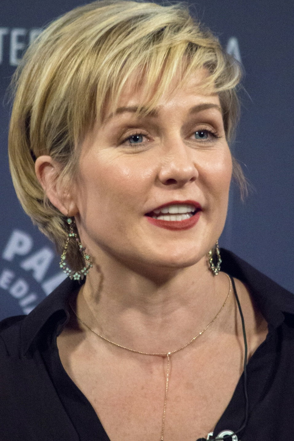 Amy Carlson — фото 1