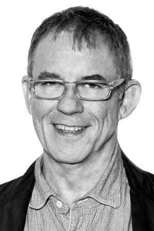 Charles Sturridge — фото 1