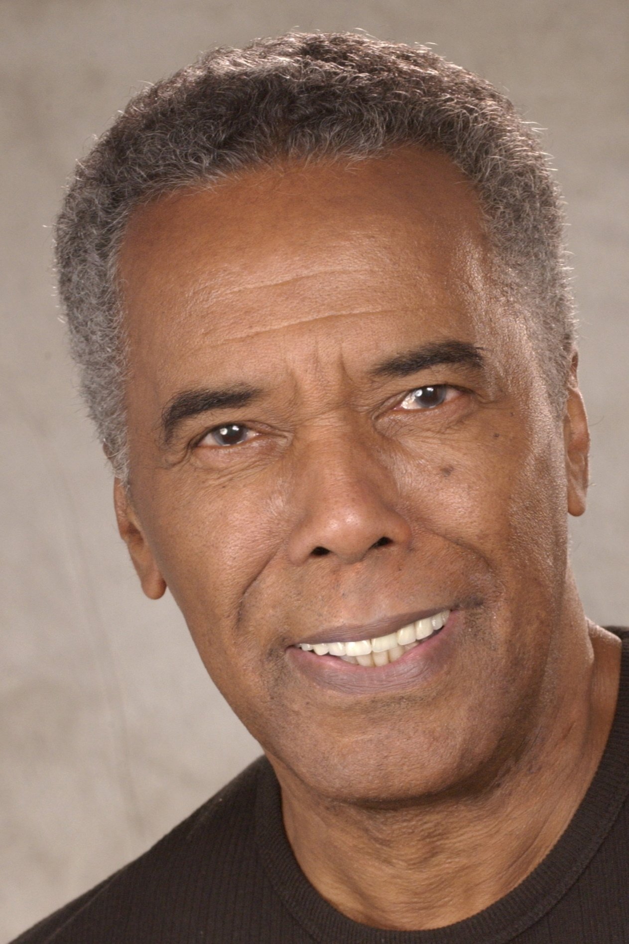 Robert Hooks — фото 1