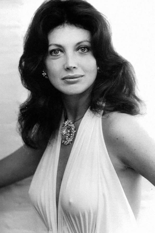 Gayle Hunnicutt — фото 2