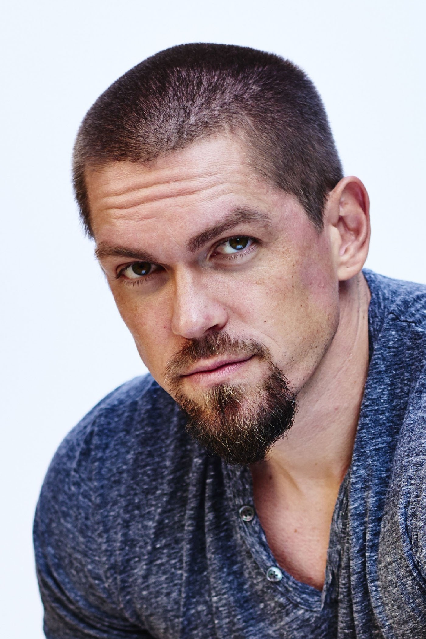 Steve Howey — фото 1