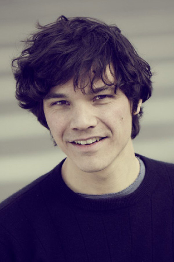 Sebastian Urzendowsky — фото 1