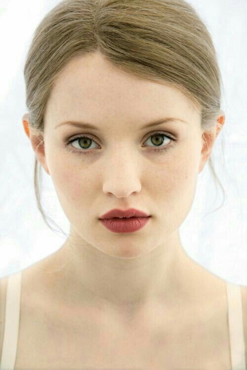 Emily Browning — фото 3