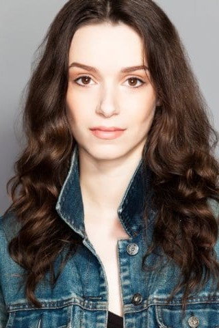 Alex Essoe — фото 2