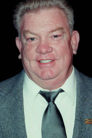 Charles Hallahan — фото 1