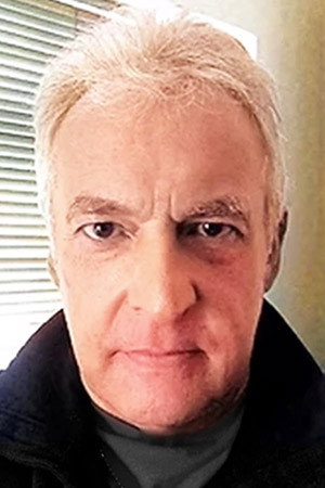Ден Расселл