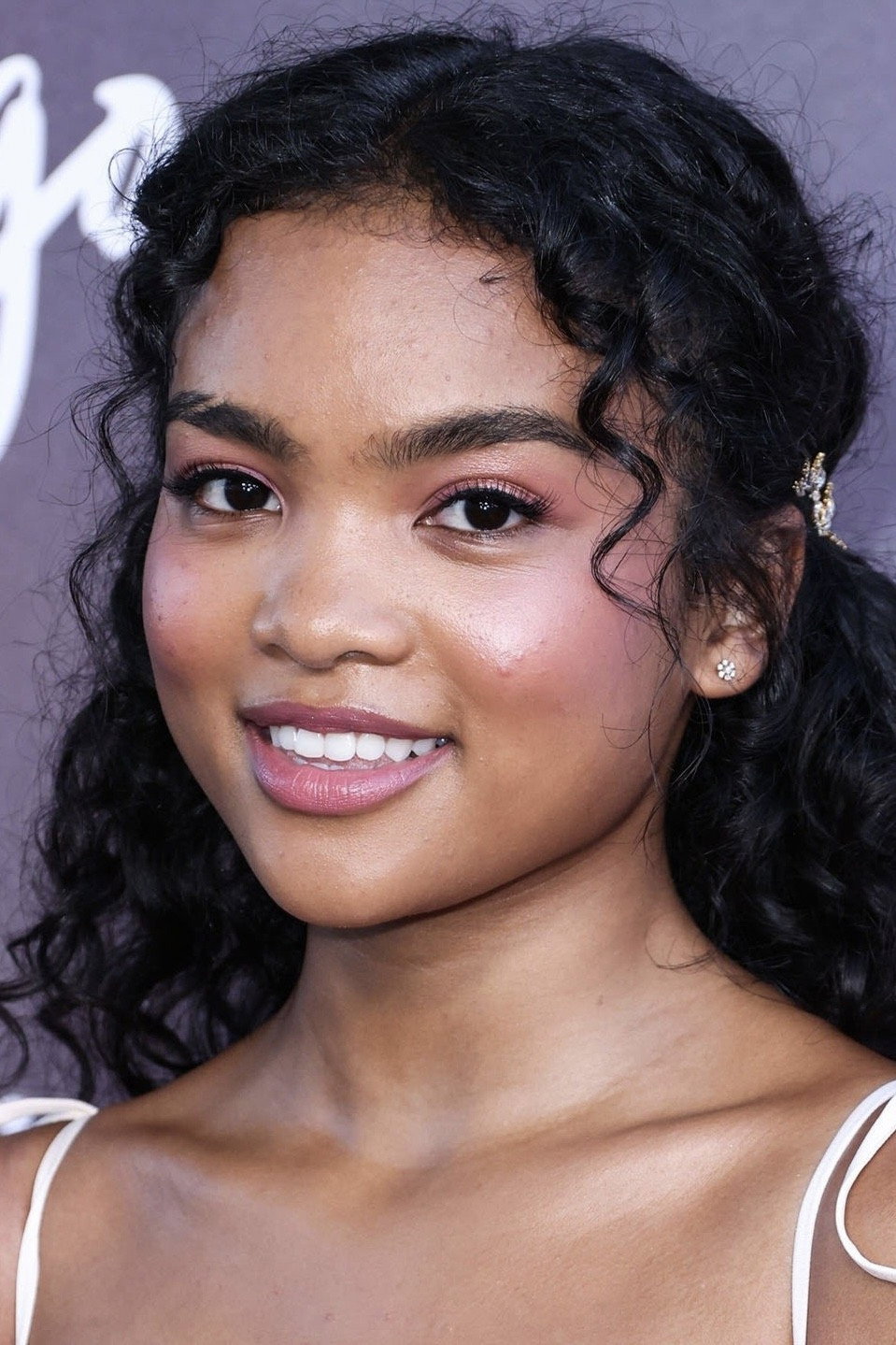 Mia Isaac — фото 1