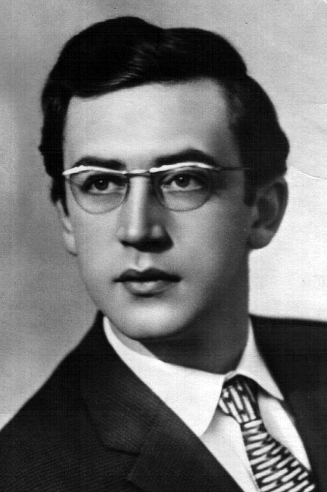 Василий Ливанов — фото 1