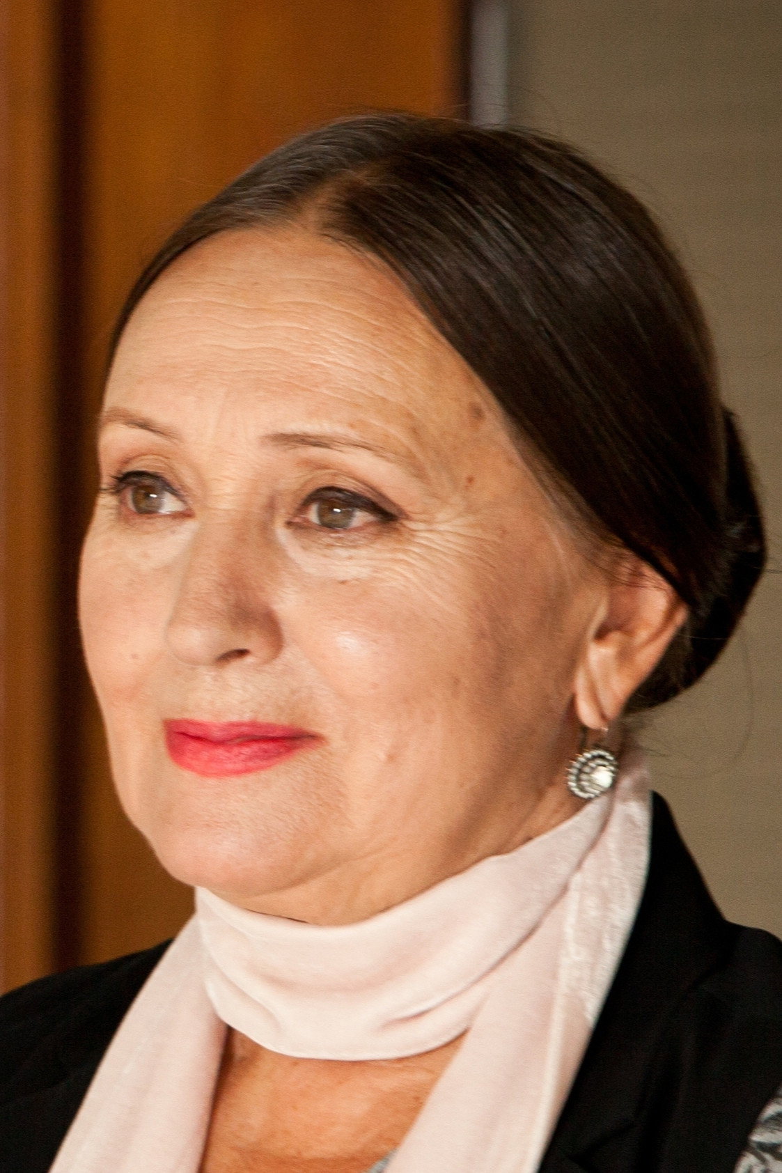 Лариса Валентинівна Кадочнікова