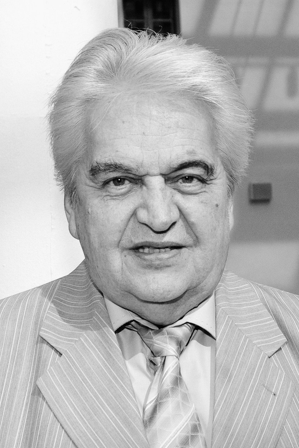 Евгений Павлович Крылатов