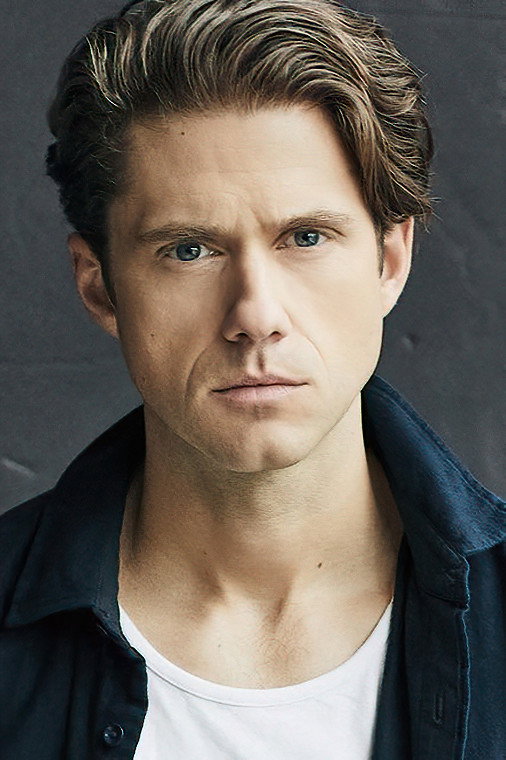 Aaron Tveit — фото 2
