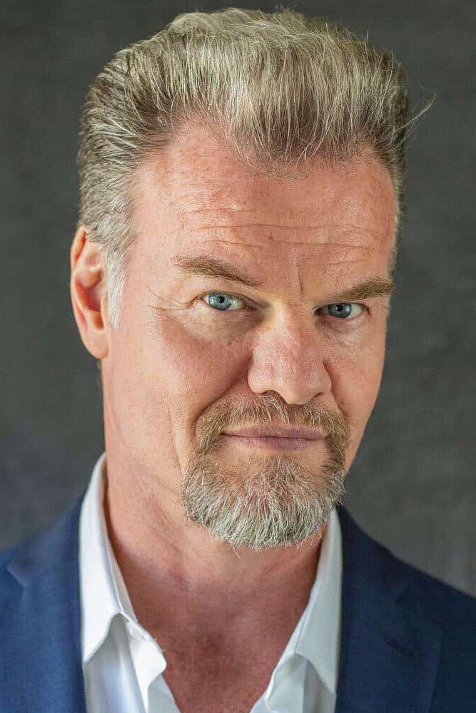 Luke Massy — фото 2