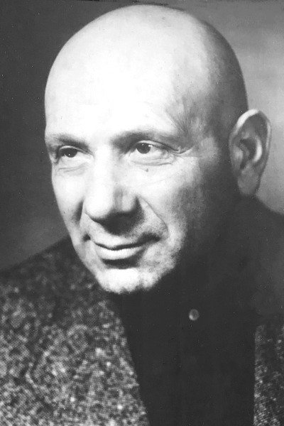 Лев Голуб